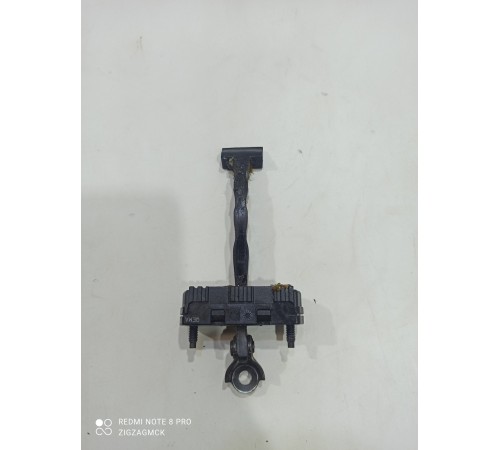 Ограничитель двери передний правый