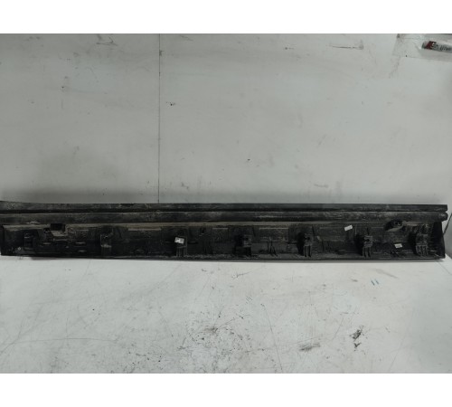 Накладка двери передняя левая