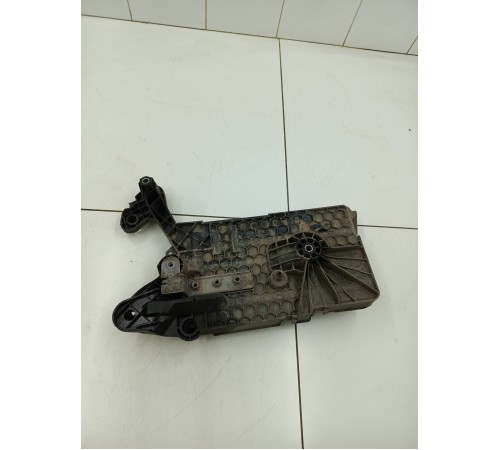 Площадка под аккумулятор АКБ