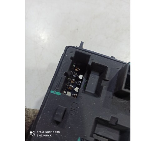 Блок предохранителей