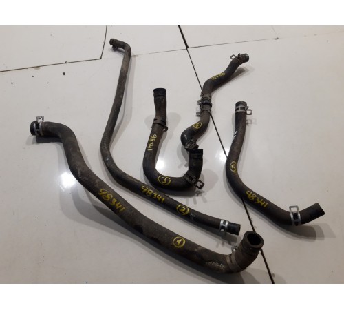 Патрубок системы охлаждения