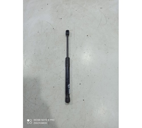 Амортизатор капота