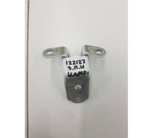 Петля двери задняя правая нижняя