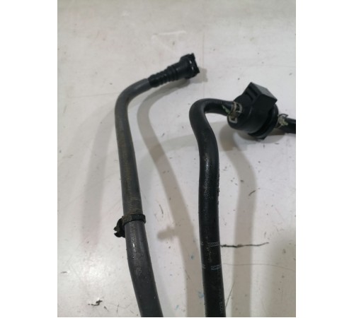 Трубка топливная