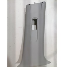 Обшивка центральной стойки правая верхняя