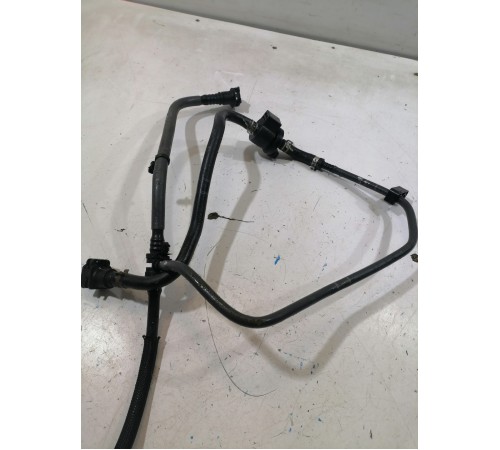 Трубка топливная