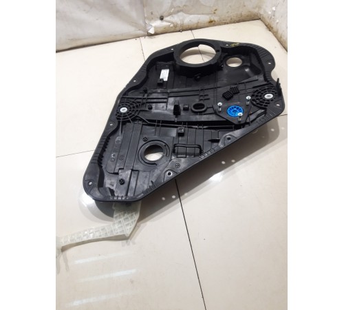 Стеклоподъёмник (задний, левый)