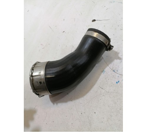 Патрубок интеркулера