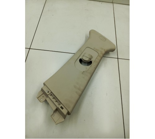 Обшивка центральной стойки левая верхняя