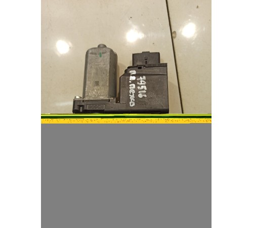 Моторчик стеклоподъемника (передний, правый)