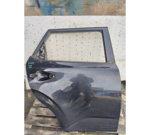 Дверь задняя правая