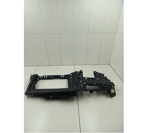 Накладка торпедо правая под бардачок