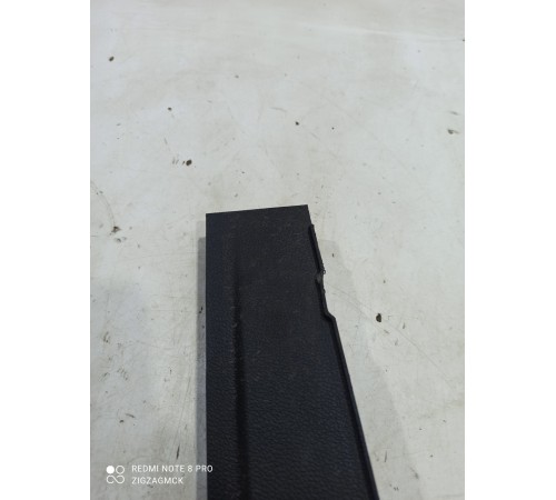 Накладка стойки передняя левая