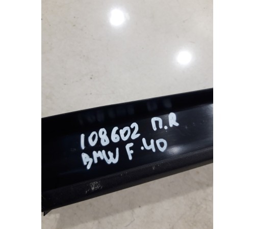 Накладка окна двери передняя правая