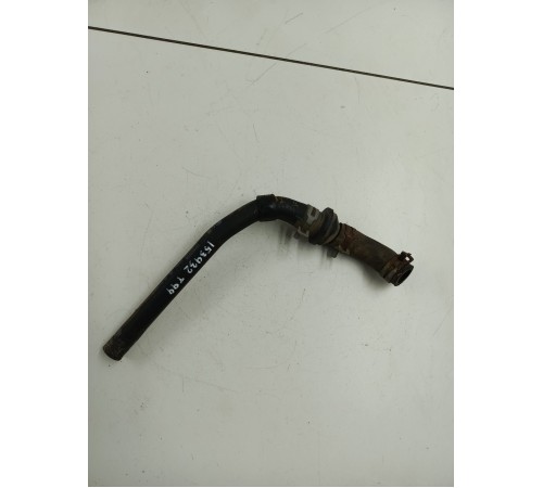 Патрубок системы охлаждения