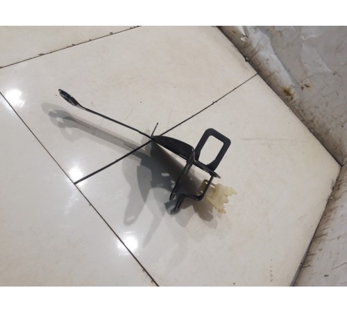 Кронштейн заднего сиденья (левый)