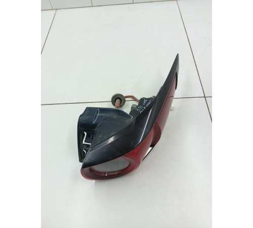 Фонарь задний правый наружний