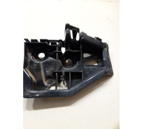 Кронштейн(крепление) заднего бампера правый верхний