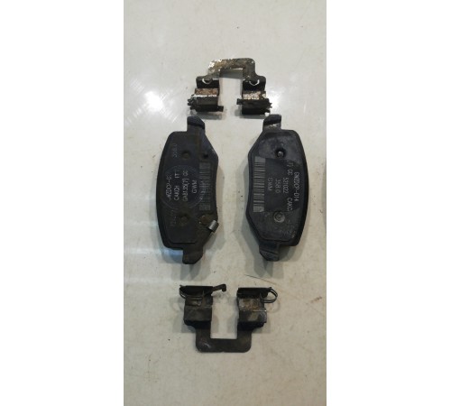 Колодки тормозные (задние)