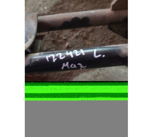 Кронштейн рамы левый