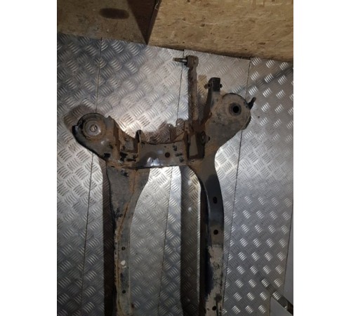 Балка подвески задн.