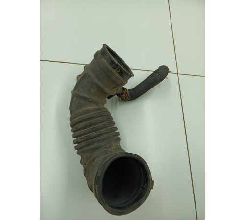 Патрубок воздушного фильтра