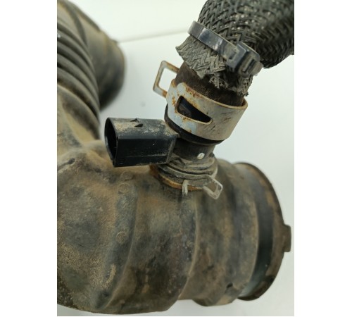 Патрубок воздушного фильтра