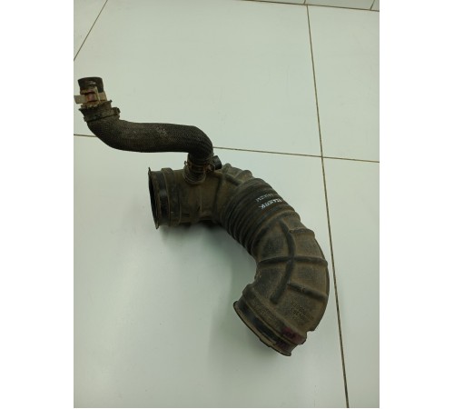 Патрубок воздушного фильтра