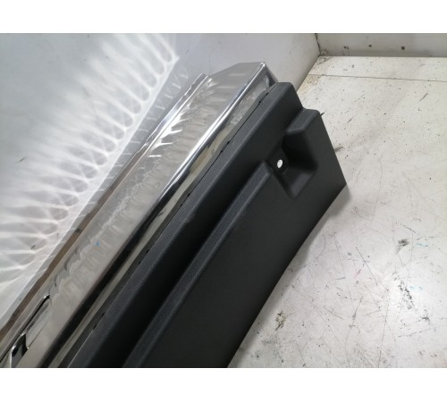 Накладка задней панели кузова внутренняя