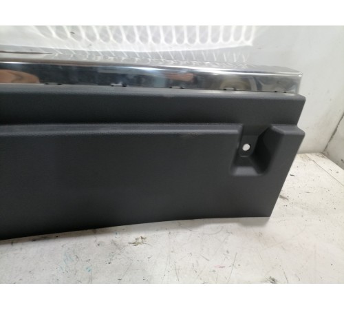 Накладка задней панели кузова внутренняя