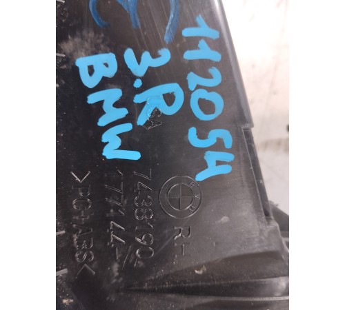 Кронштейн(крепление) полки багажника правый