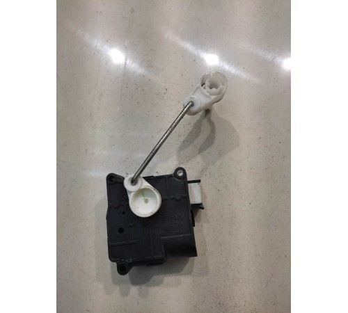 Моторчик привода заслонок отопителя