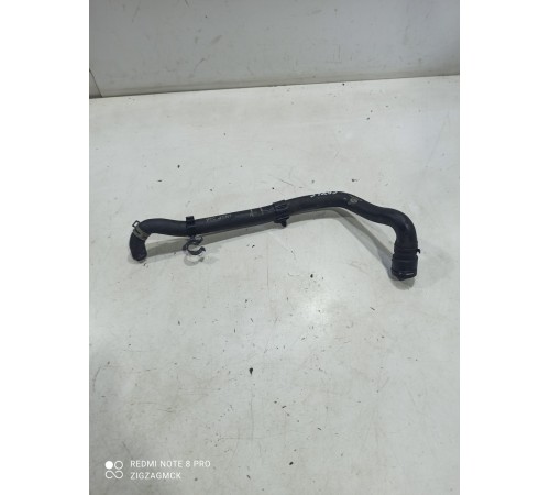 Патрубок системы охлаждения