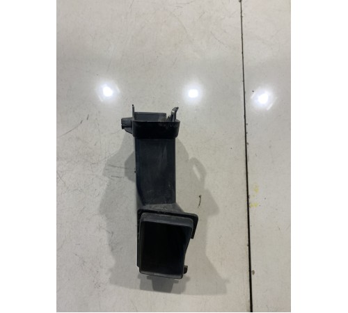 Воздуховод (правый)