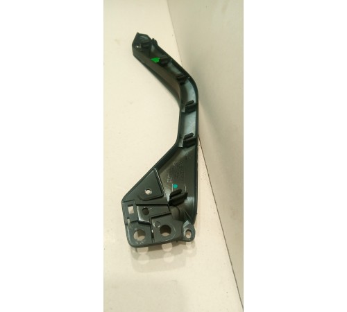 Кронштейн ручки в центральную консоль