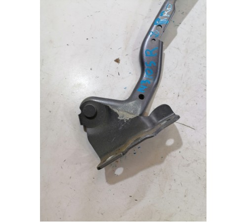 Петля капота правая