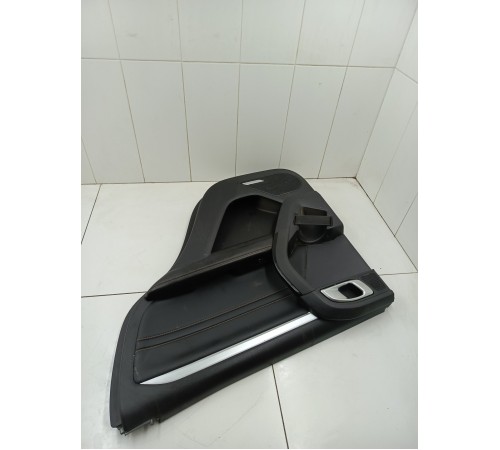 Обшивка двери задняя правая