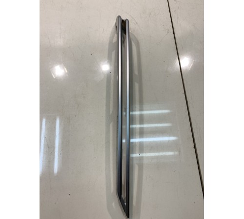 Молдинг решётки радиатора