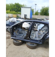 Порог с центральной стойкой левый