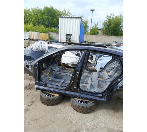 Порог с центральной стойкой левый