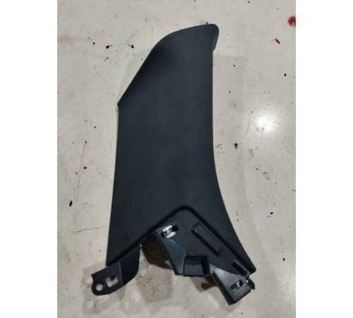 Обшивка задней стойки (левая)