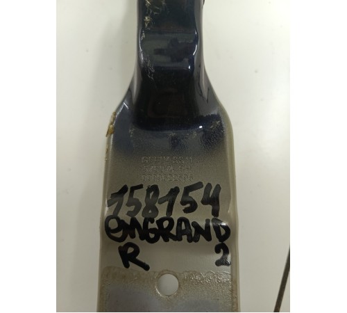 Петля крышки багажника правая