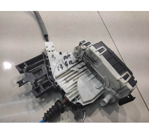 Замок двери(передний правый)