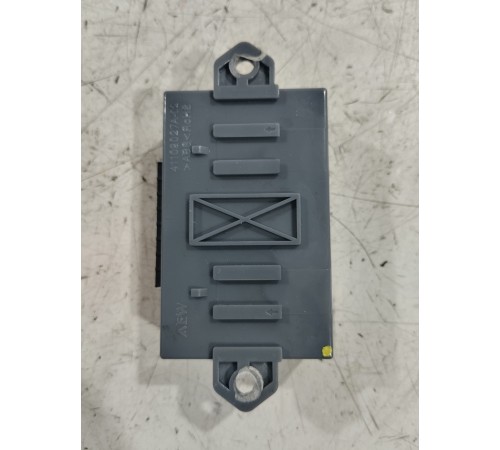 Блок управления заднего сиденья