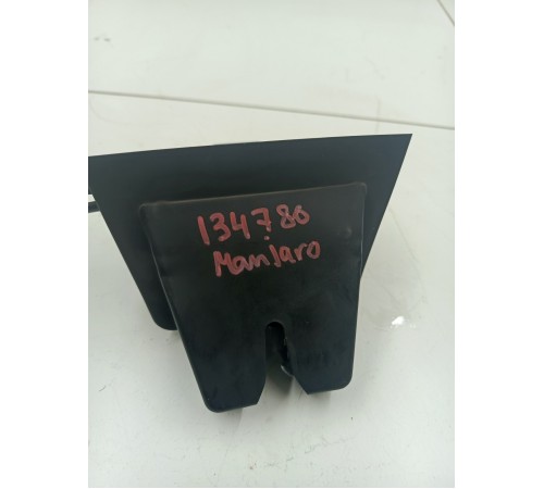 Замок двери крышки багажника