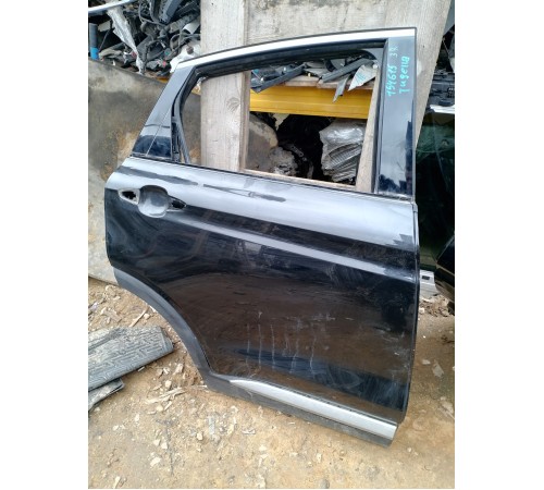 Дверь задняя правая