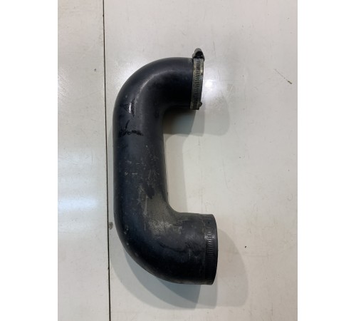 Патрубок системы охлаждения