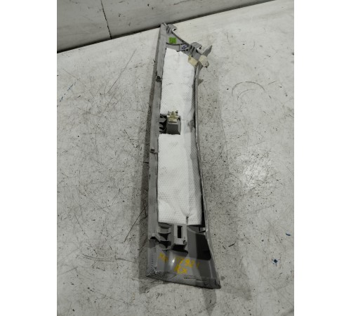 Обшивка стойки лобового стекла правая