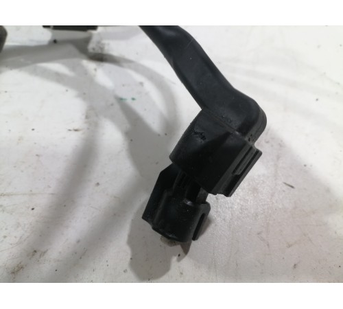 Трос стояночного тормоза