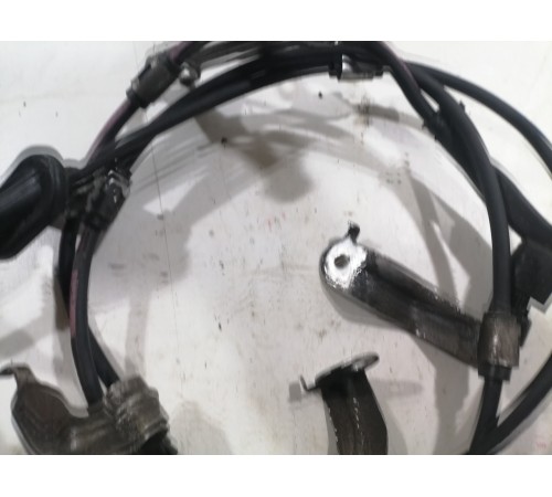 Трос стояночного тормоза